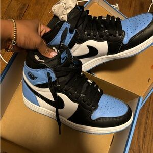University Blue white & black Jordan 1 RETRO HIGH OG